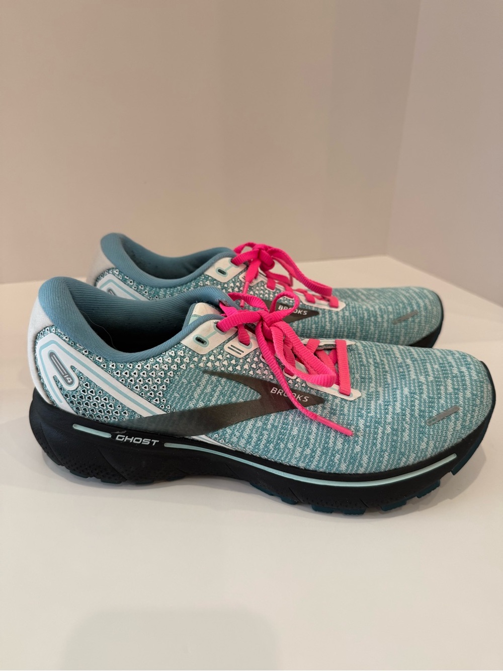 Brooks Ghost 14 Women’s Running Shoes Teal Pink Cushioned Size 9